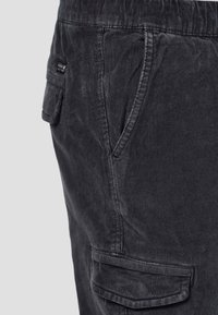 INDICODE JEANS Pantaloni cargo - black