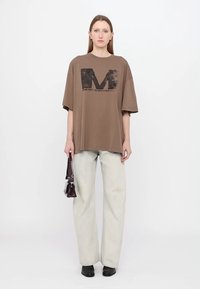 MM6 Maison Margiela T-shirts med print - light brown