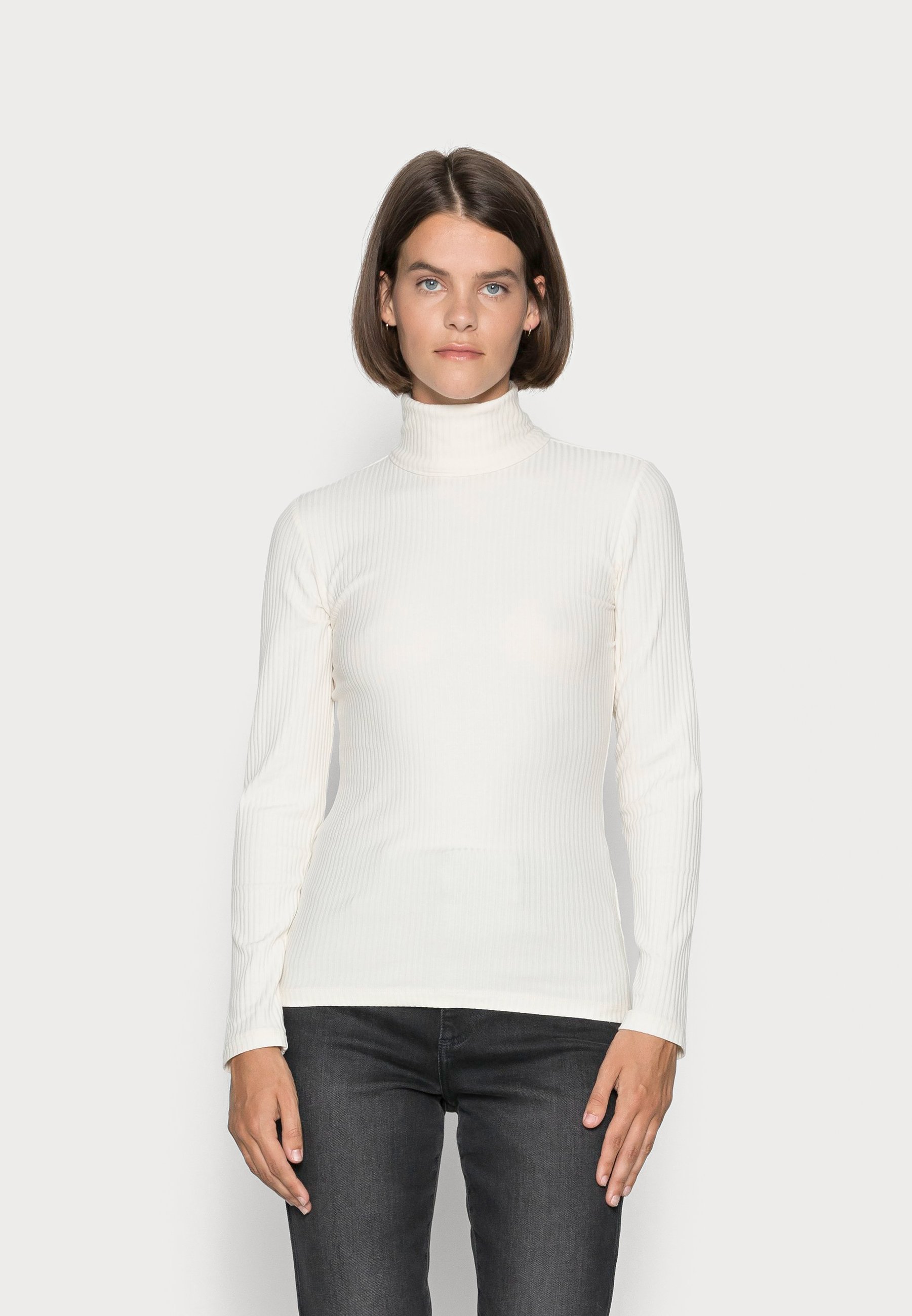 marco polo turtleneck