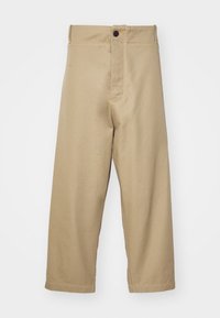 ALIEN TROUSERS - Stoffhose - camel