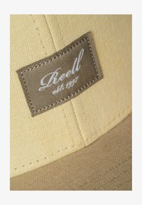 Unselected, hemp ash