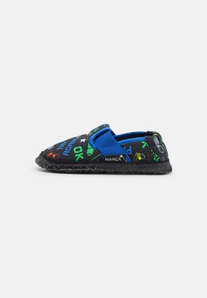 Superfit Jungen BILL Hausschuhe, BLAU/ROT 8100 : superfit