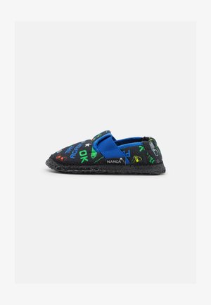YEAH - Slippers - schwarz