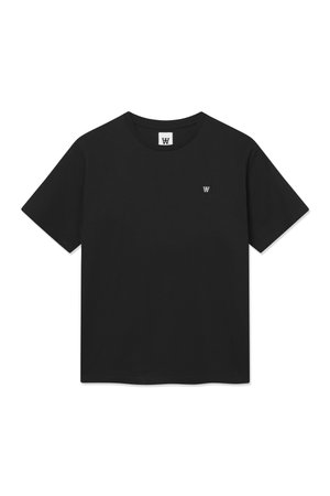 Schwarzes T-Shirt mit kurzen Ärmeln aus Baumwolle. Verfügt über einen Rundhalsausschnitt und ein kleines Logo auf der Brust. Glatte Textur, normale Passform.