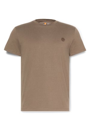 Korte mouw t-shirt in een gedempte bruine kleur, gemaakt van zachte stof. Heeft een ronde halslijn en een klein geborduurd logo op de borst.