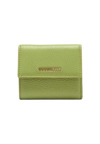 Zielony skórzany portfel z teksturowanym wykończeniem, z złotym logo i zapięciem na klapę. Kompaktowy, prostokątny kształt, idealny do kart i banknotów.