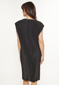 usha Rochie de zi - black