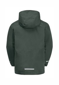 Giacca impermeabile verde scuro con cappuccio, dotata di dettagli riflettenti sulle maniche e sull'orlo, texture liscia e design semplice.