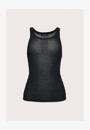 Czarny top na ramiączkach wykonany z lekkiego, przezroczystego materiału. Posiada okrągły dekolt i dopasowany krój. Krawędzie wykończone prostą, czarną lamówką.