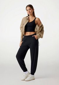 Guess CROPPED ACTIVE TANK - Top - schwarz