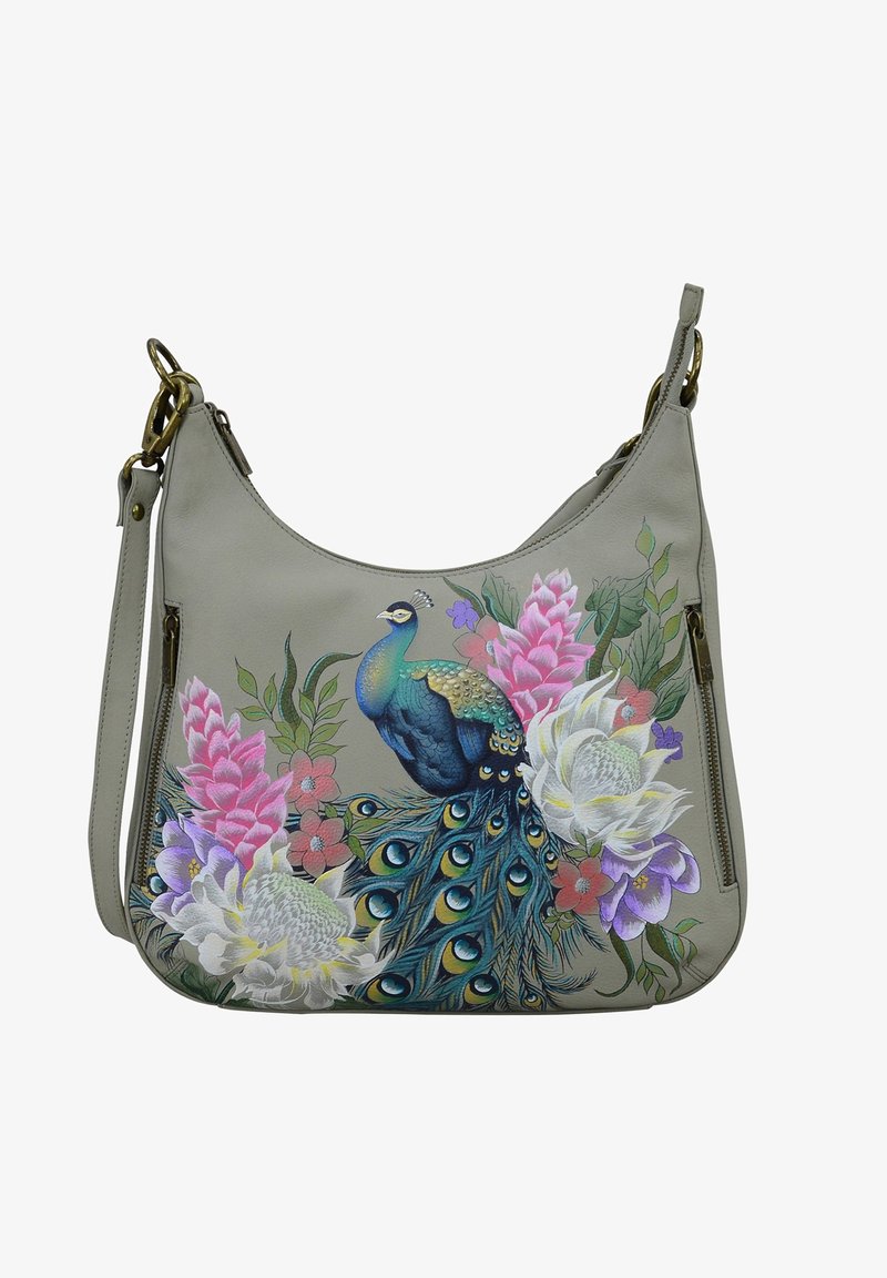 Grijze leren handtas met een pauw en florale ontwerpen in levendige kleuren, met een gladde afwerking en een enkele verstelbare schouderriem.