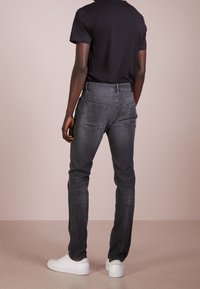 BOSS Jeans Skinny Fit - grey