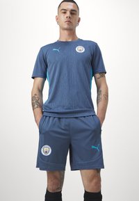 Puma MANCHESTER CITY TRAINING SHORTS - Klubu apģērbs - inky blue/magic blue
