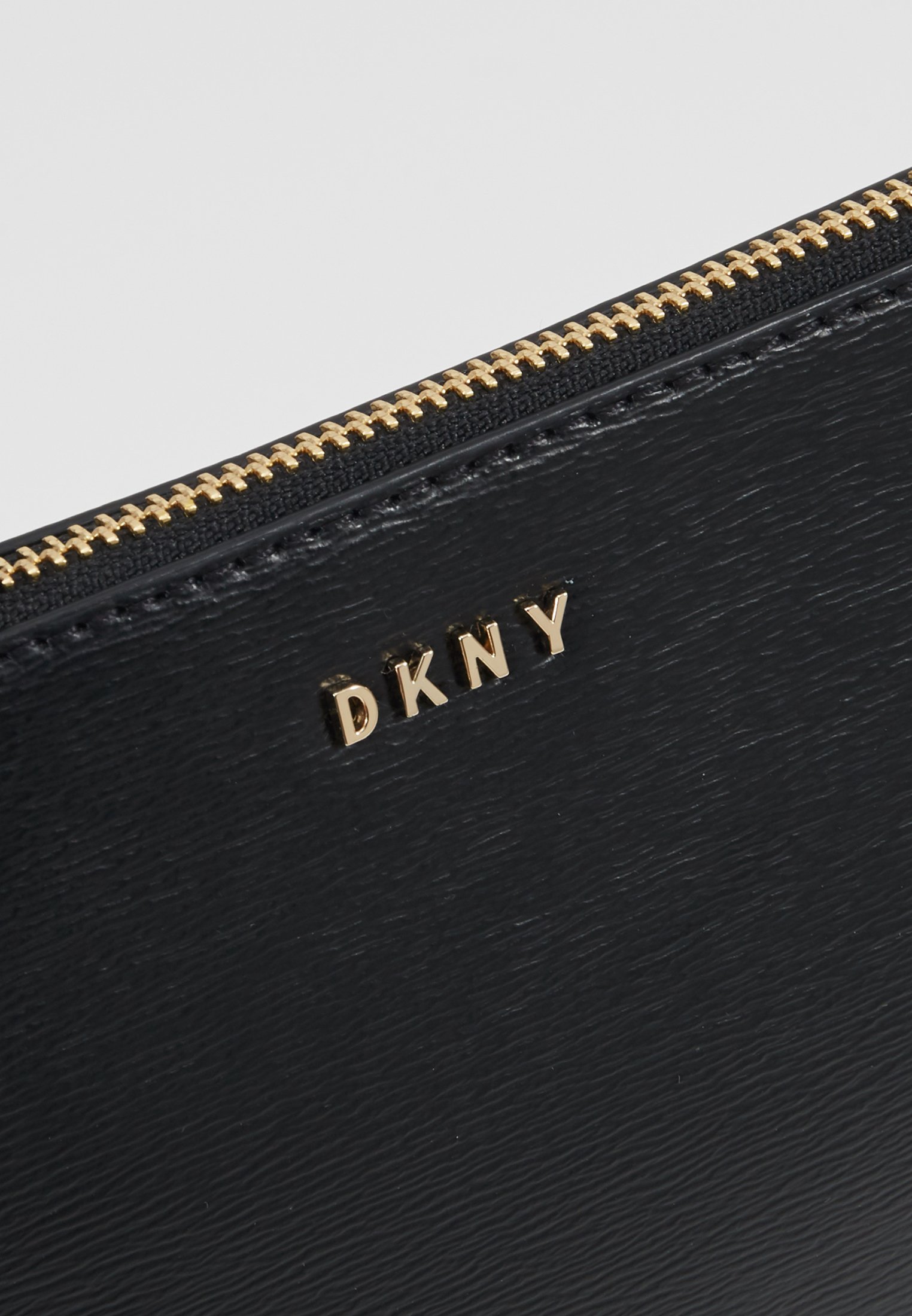 DKNY SUTTON DEMI XBODY Håndveske blacksvart Zalando.no DKNY SUTTON DEMI XBODY Håndveske blacksvart Zalando.no