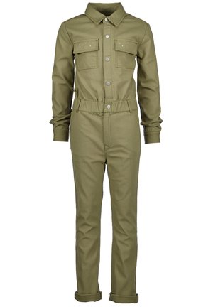 Kombinezon oliwkowo-zielony z długimi rękawami, kieszeniami na piersi, zapięciem na zatrzaski, elastyczną talią i podwiniętymi mankietami, wykonany z wytrzymałej bawełnianej tkaniny.