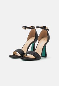 Blue by Betsey Johnson DANI - Magas sarkú szandálok - black