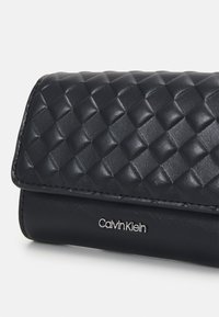 Calvin Klein MINI QUILT SMALL TRIFOLD - Portafoglio -  black