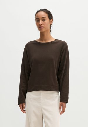 Marc O'Polo, MARC O'POLO OVERSIZE LONGSLEEVE CROPPED AUS GEBRUSHTEM SINGLE JERSEY - Langarmshirt - burnt coffee
