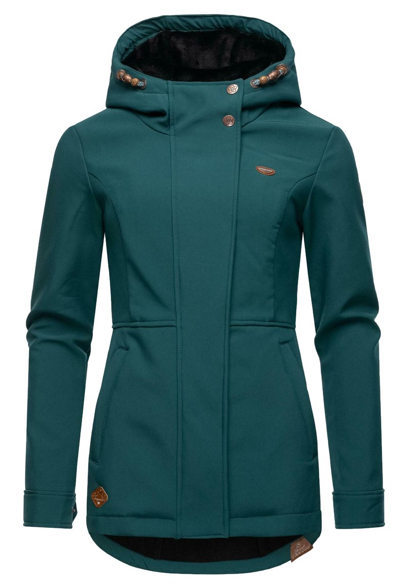 Teal softshell jack met een hoge kraag, bruine knoopaccenten en twee voorzakken. Heeft een fleece-gevoerde binnenkant voor warmte.