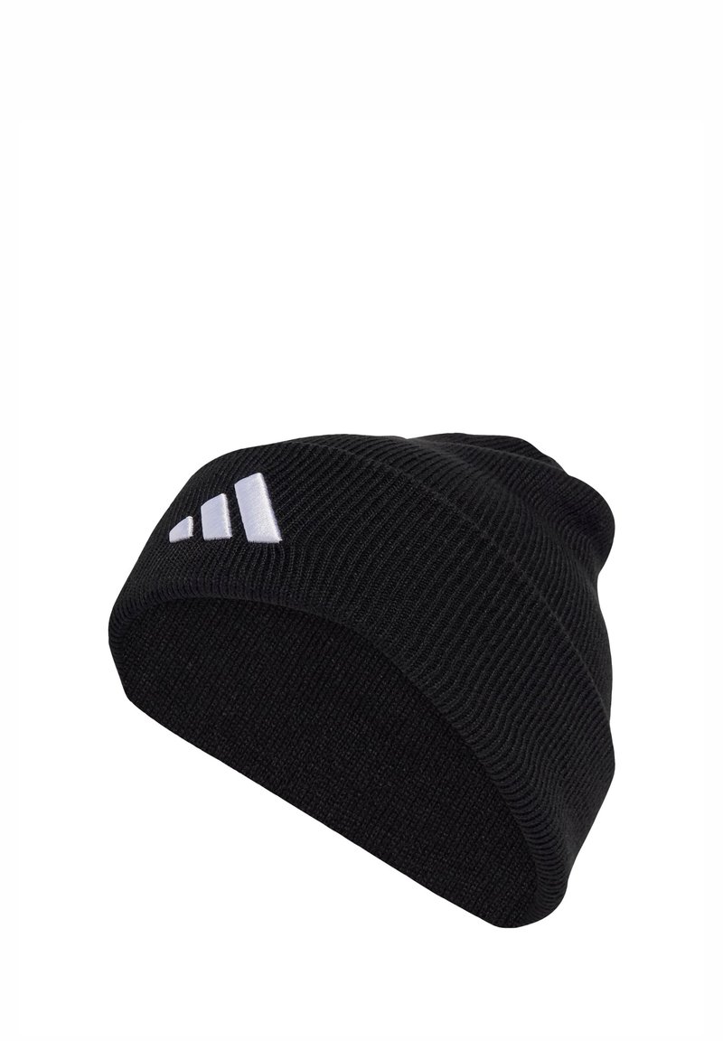 Czarna dzianinowa czapka beanie z prążkowaną teksturą i podwiniętym brzegiem. Zawiera trzy białe równoległe paski po bokach.