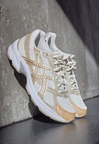 ASICS SportStyle GEL 1130 - Sapatilhas - cream/champagne