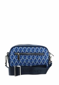 Borsa a tracolla blu con motivo geometrico, dotata di tasca frontale con zip, materiale in tessuto e tracolla regolabile robusta. Dettagli in metallo.