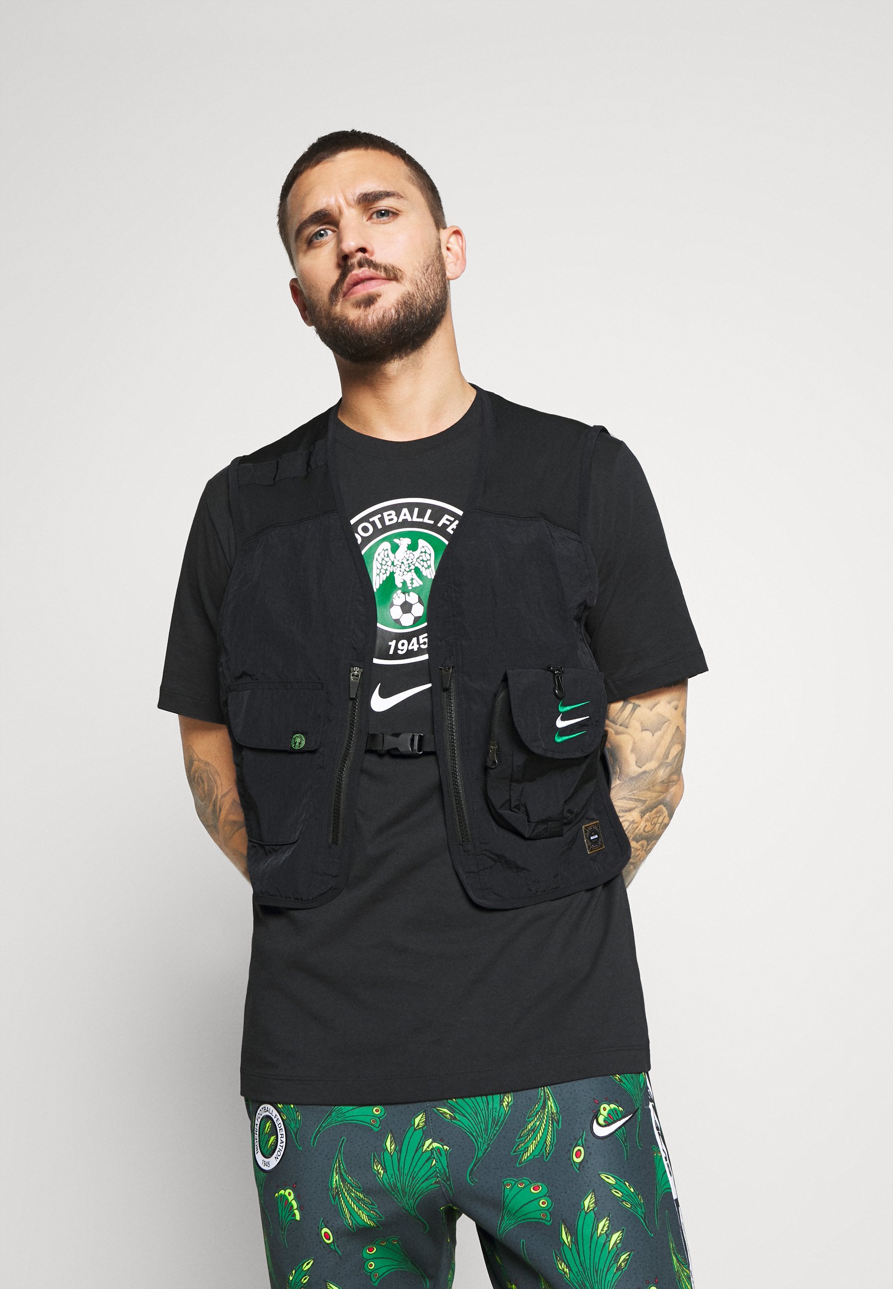 pine green and black nike shirt