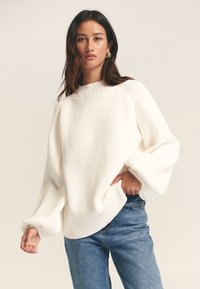 ST MRLO JADIE - Svetrík - snow