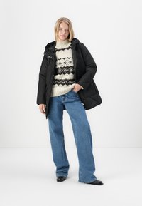 Vero Moda VMMILLIE TESSA COAT - Zimný kabát - black