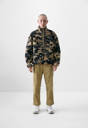 Nike ACG Winter jacket - parachute beige/medium olive