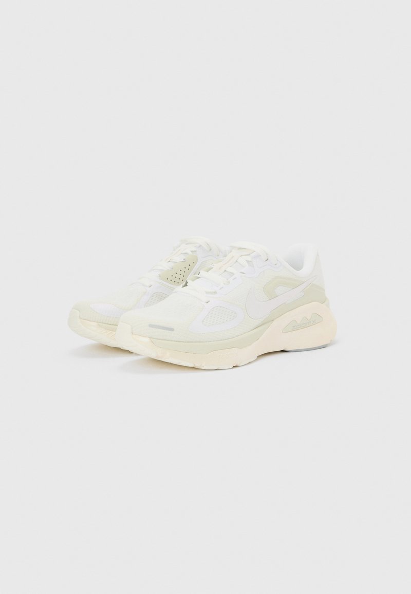 Nike Performance STRUCTURE PLUS - Silniční běžecké boty - sea glass/white/chalk/pure platinum-coloured/sail/light smoke grey