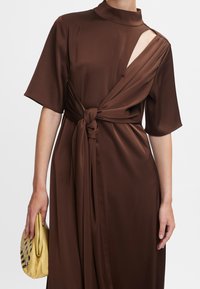 Gestuz HARPERGZ KNOT LONG DRESS - Velika haljina - dark brown