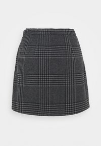 Mini-jupe gris foncé avec un motif écossais noir et une taille élastique, présentée sur fond blanc.