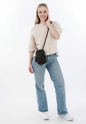 Phone pouch - cappuccino