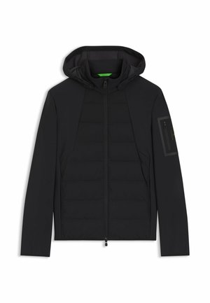 Schwarze Kapuzenjacke mit Frontreißverschluss, gepolstertem Brustpaneel, langen Ärmeln und einer Reißverschlusstasche am linken Oberarm.