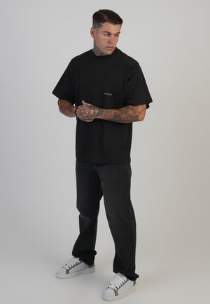 - Jeansy Straight Leg
