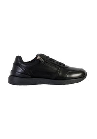 Sneaker in pelle nera con pannelli laterali testurizzati, design con lacci e dettaglio con zip laterale. Presenta una suola in gomma e una silhouette sportiva.
