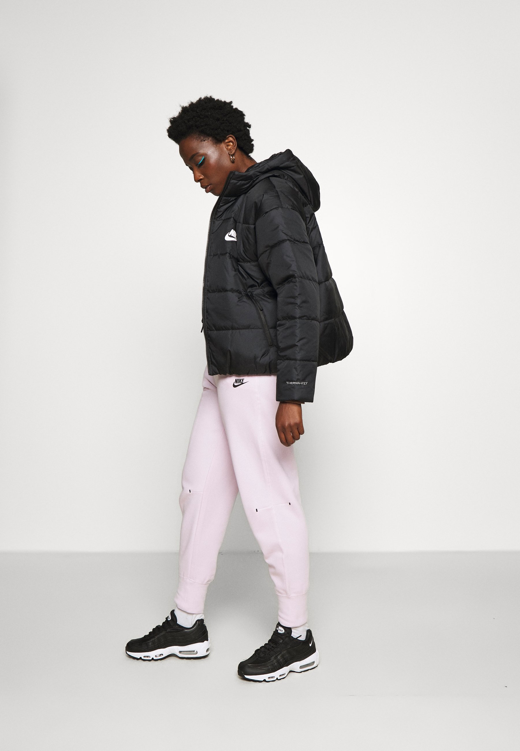 Nike Sportswear CLASSIC - Chaqueta de invierno - black/white/negro -  Zalando.es