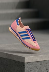 Unausgewählt, blush pink/blue/lucid blue