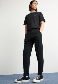 adidas Originals Träningsbyxor - black