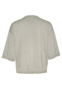 Lichtgrijze oversized trui met korte mouwen en een zachte, gestructureerde brei-afwerking. Heeft een ronde halslijn en een losse pasvorm voor extra comfort.