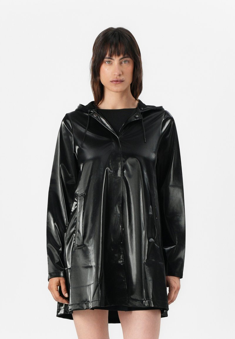 Rains Regenjas zwart