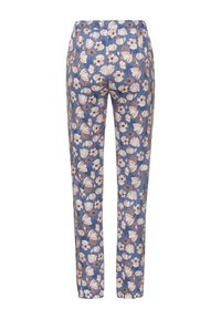 Geprinte broek met een blauwe achtergrond en witte en roze bloemenpatronen. Elastische tailleband en taps toelopende pijpen.