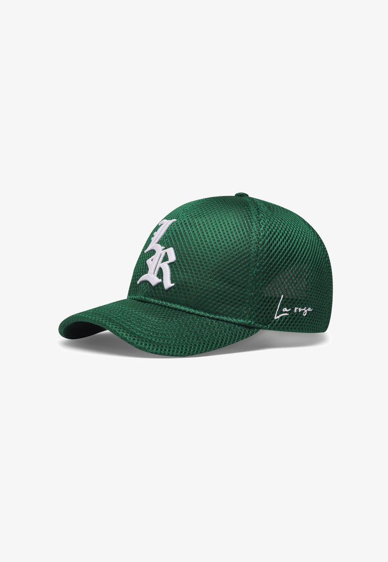 Cappellino da baseball in rete verde scuro con "LR" ricamato in bianco sulla parte anteriore e "La rose" sul pannello laterale.