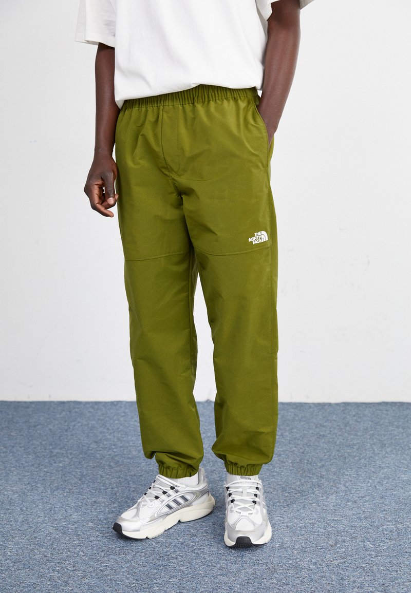 The North Face - EASY WIND PANT - Teplákové kalhoty - forest olive, Zvětšit