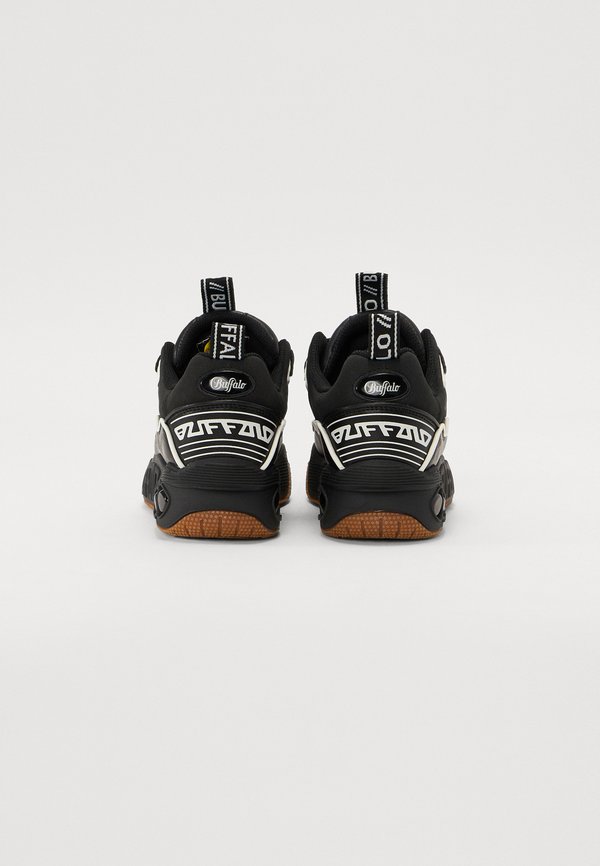 HERO SKATE - Trainers3