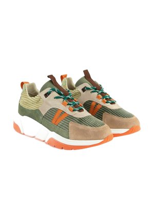 Sneakers laag - hellgrün