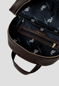 U.S. Polo Assn. ONNA STANFORD brązowy