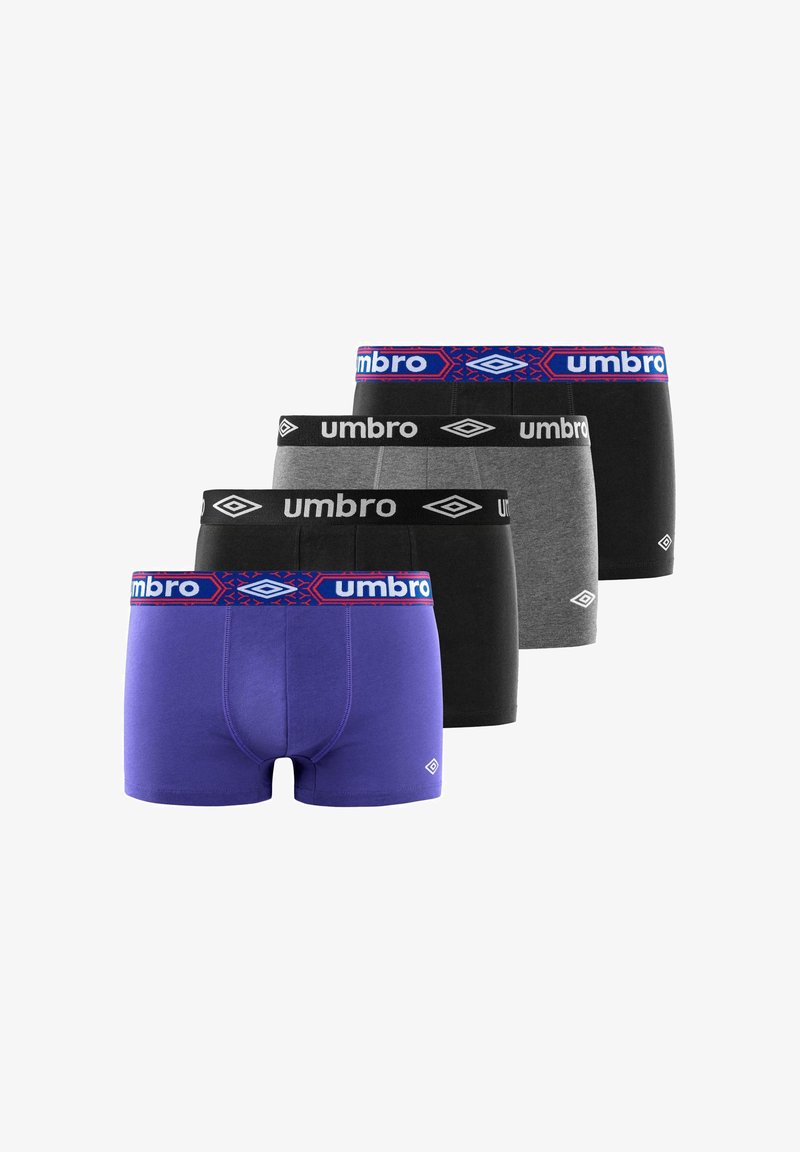 Lot de quatre boxers : un violet, deux noirs, un gris. Chaque boxer possède une ceinture élastique avec un logo, le modèle violet présentant un motif unique.