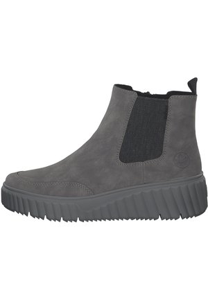 Bottine en suede grise avec panneaux élastiques sur les côtés, bout arrondi et semelle en caoutchouc texturé. Dotée d'une languette à l'arrière pour un enfilage facile.